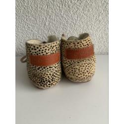 Moons leren babyschoentjes