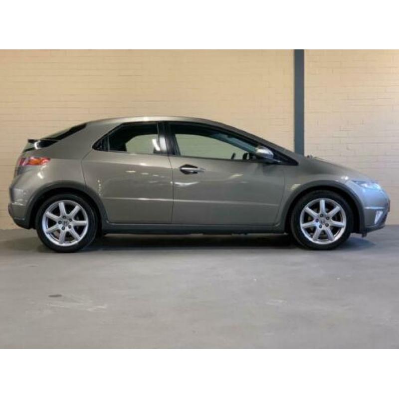 Honda Civic 1.8 Comfort - Climate control - 17'' LM velgen
