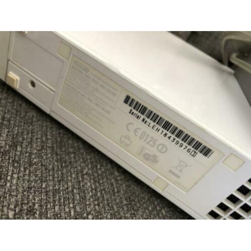 Nintendo Wii + 4 spellen