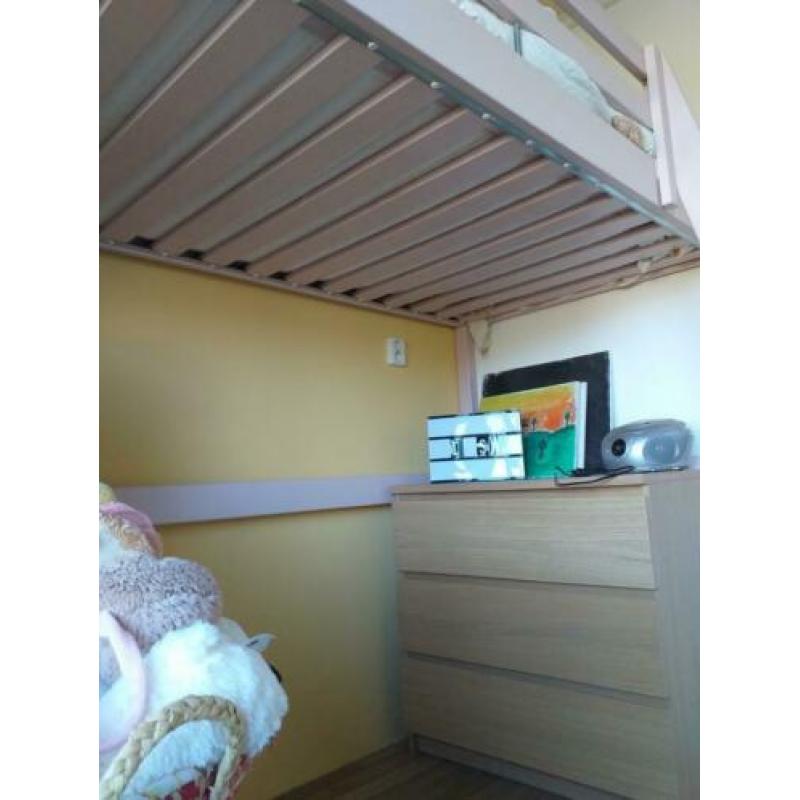 Ikea hoogslaper in oudroze
