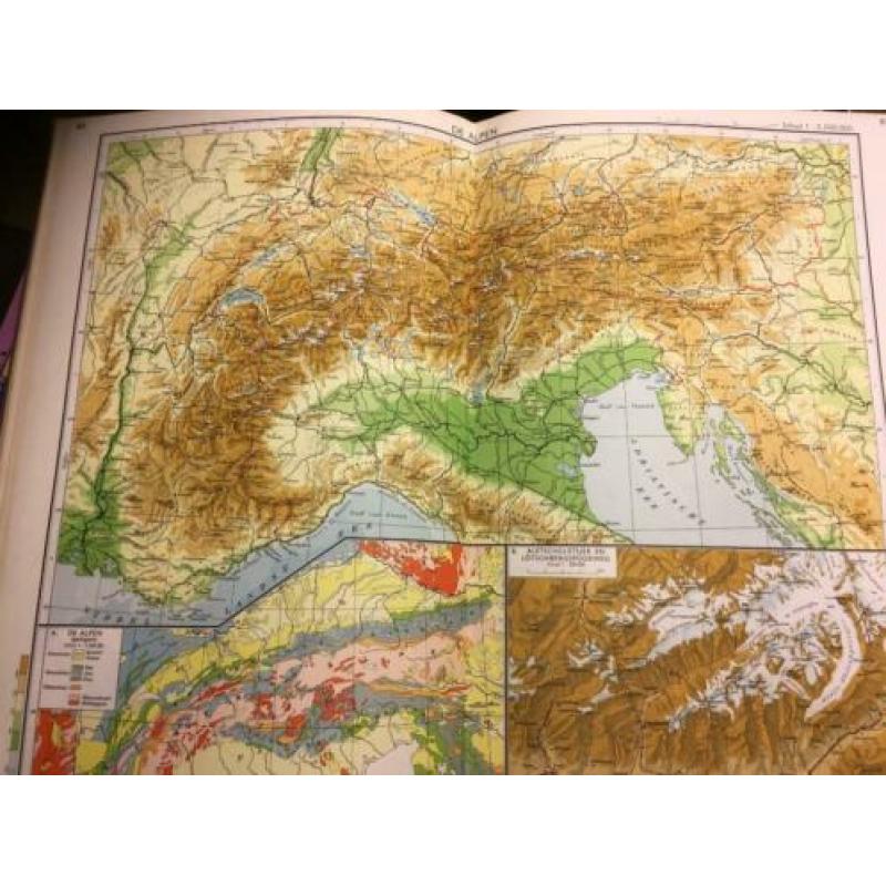 Atlas wereldatlas jaargang 1964 Bos en Niermeyer