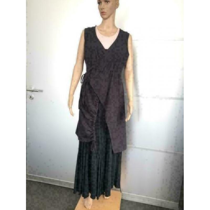 C663 RIMINI 4-delig set Maat L=42/44 lange jurk vest top