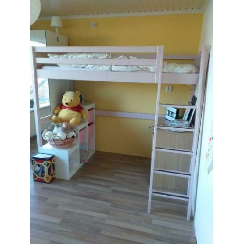Ikea hoogslaper in oudroze