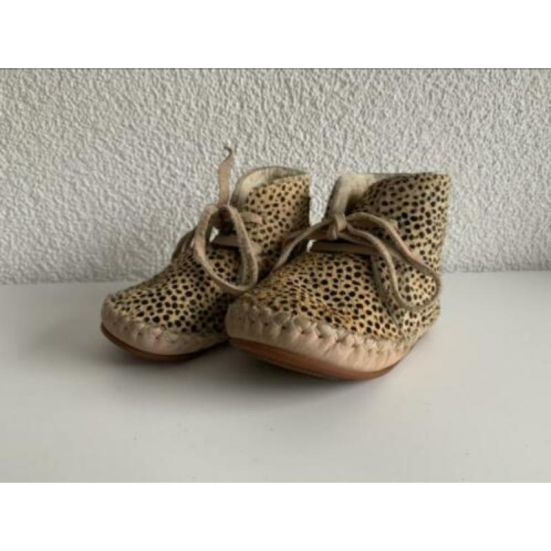 Moons leren babyschoentjes