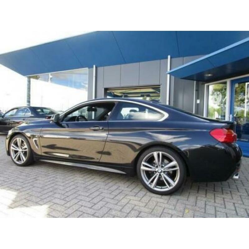BMW 4-serie Coupé 420i High Executive