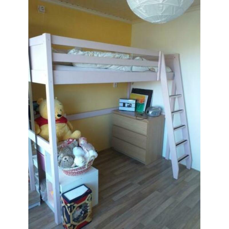 Ikea hoogslaper in oudroze