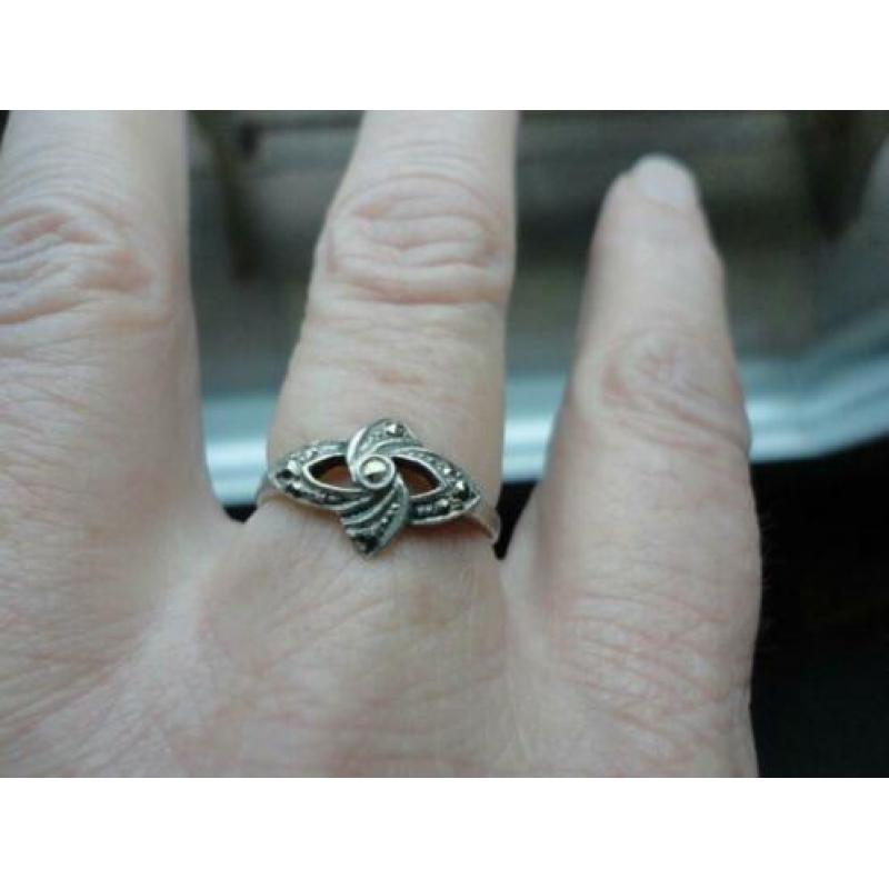 echt zilveren ringen allemaal €7,50 per stuk 925 en 835