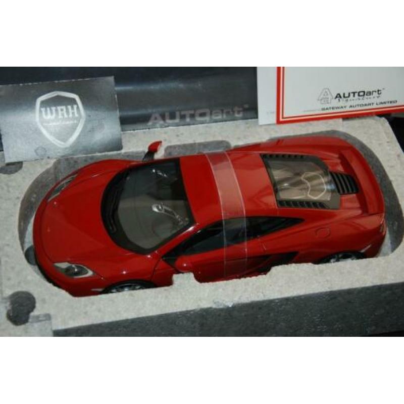 1:18 MCLAREN 12C coupe red Autoart signature WRH