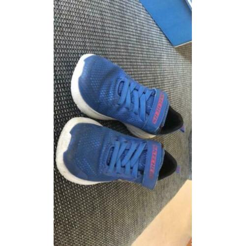 Skechers 34 memory foam