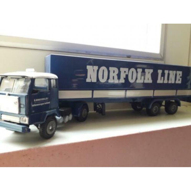 veel Tekno modellen 1:50