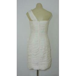 Witte jurk met draperie van H&M Conscious Collection
