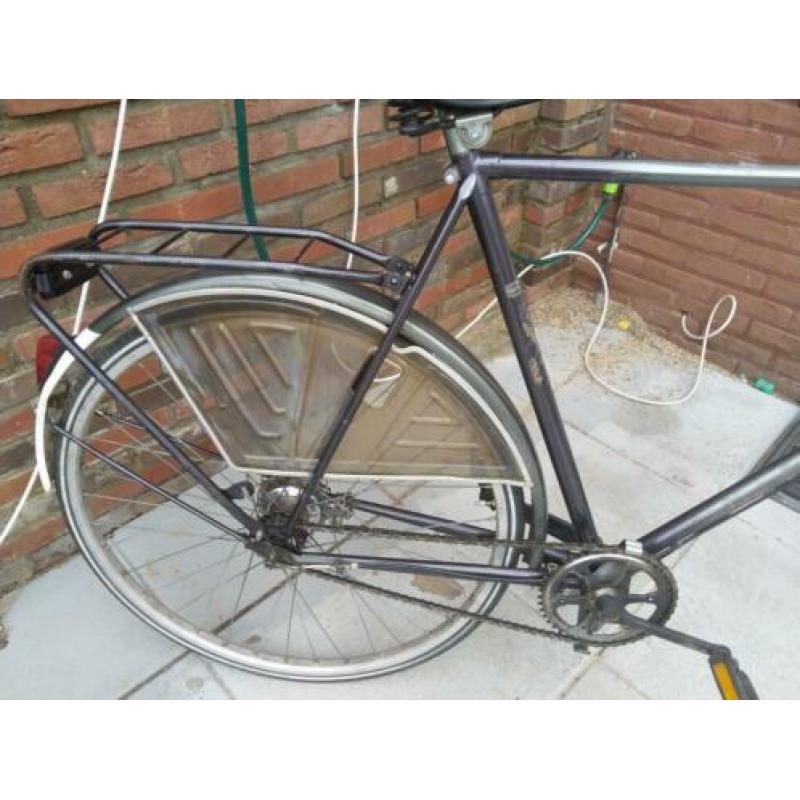 Te koop 28 inch heren stationsfiets 3 versnellingen.