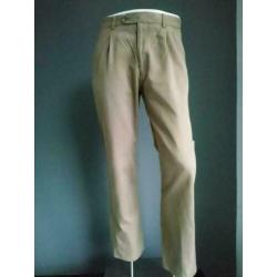 Brixon broek. Kleur Beige. Maat 48.