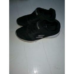 Skechers maat 33