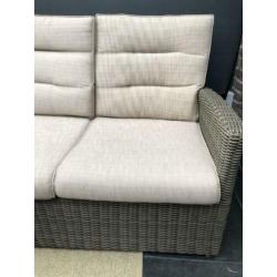 Mooie wicker loungeset kleur zand
