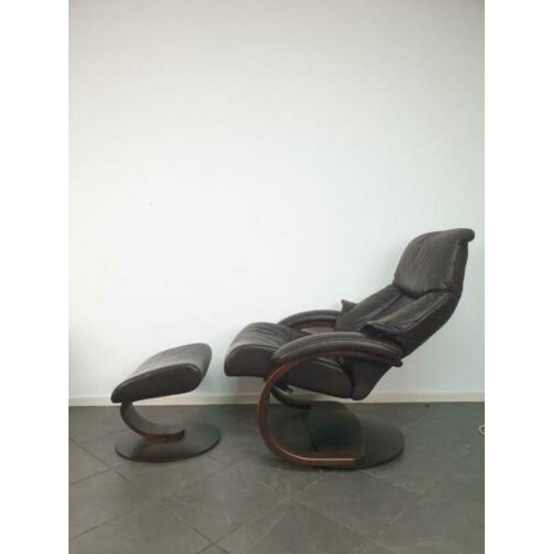 Fjords Hjellegjerde bruin leren design relax fauteuil