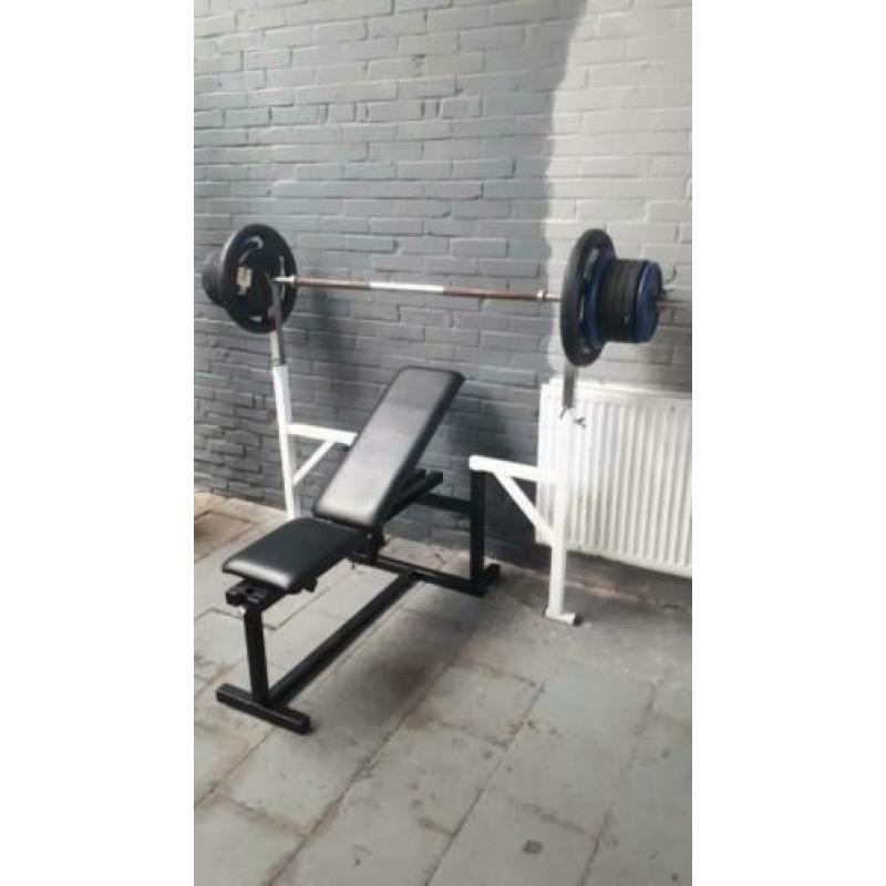 110kg halterbank drukbank bench press met extra stangen