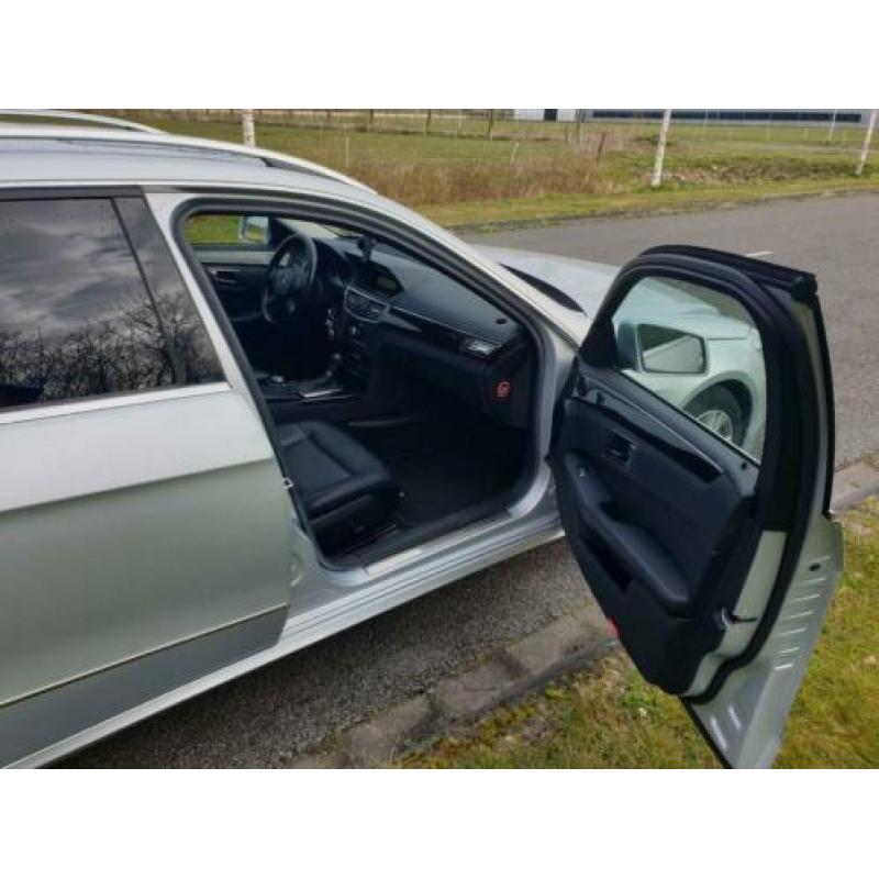 Mercedes E-klasse E250 CGI Avantgarde Aut. 2010 Grijs