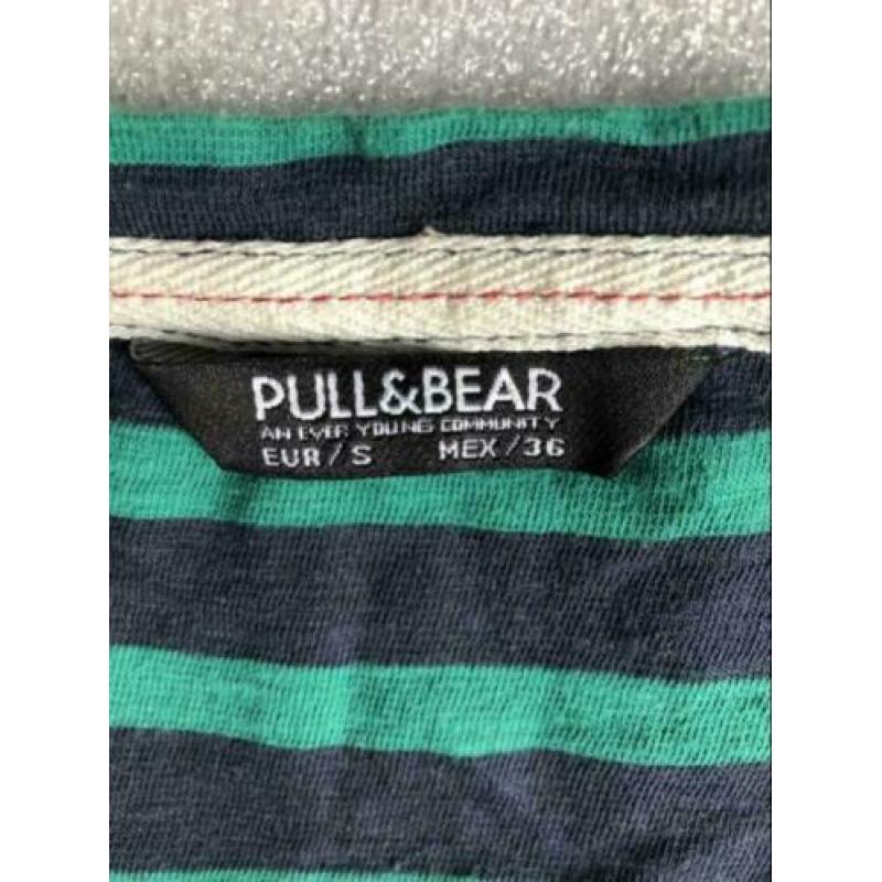 Maat s - pull & bear - blauw / groen gestreepte tshirt