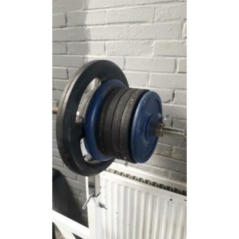 110kg halterbank drukbank bench press met extra stangen