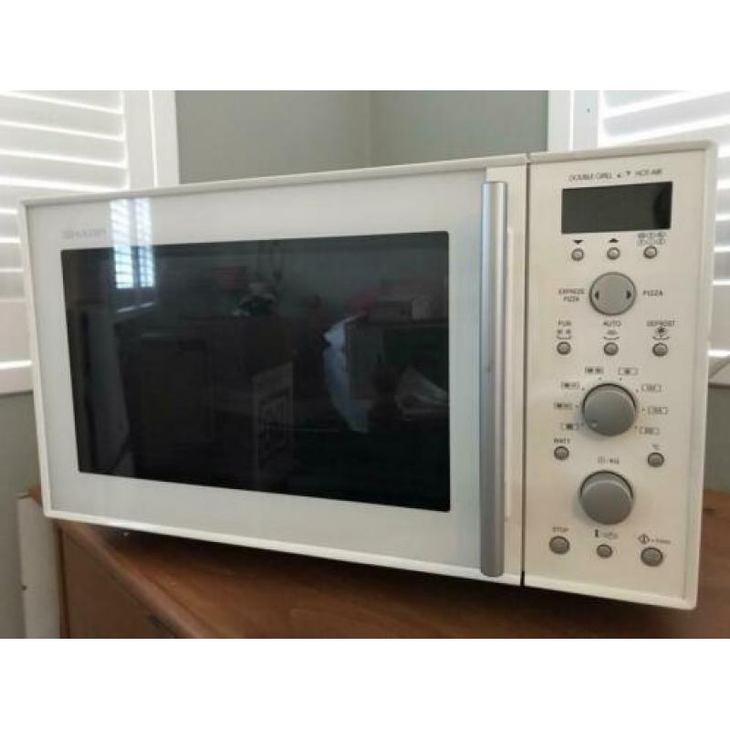Sharp magnetronoven R-898-A 26L kleur wit