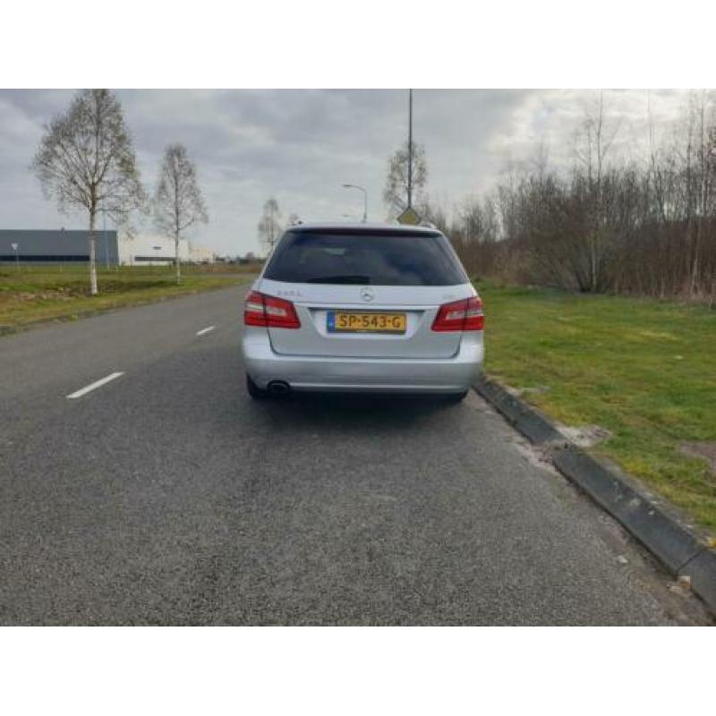 Mercedes E-klasse E250 CGI Avantgarde Aut. 2010 Grijs