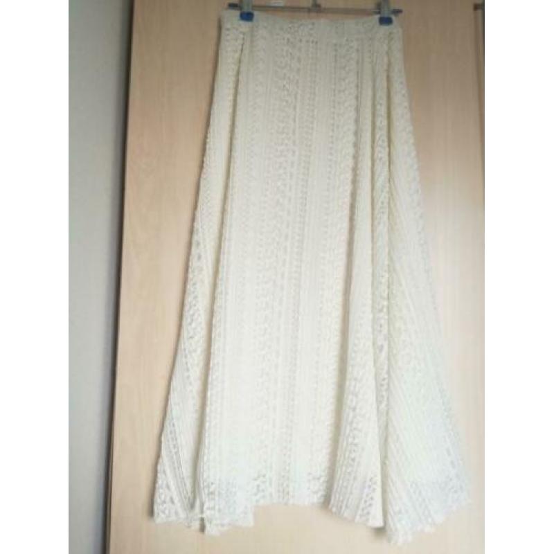 Mooie creme kleurige kanten rok - S/XS