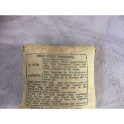 wo2 - First field dressing 1943 - Brits medic