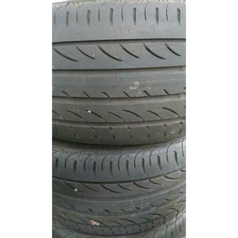 BMW 18" velgen incl Pirelli banden. NIET BIEDEN!!!!!