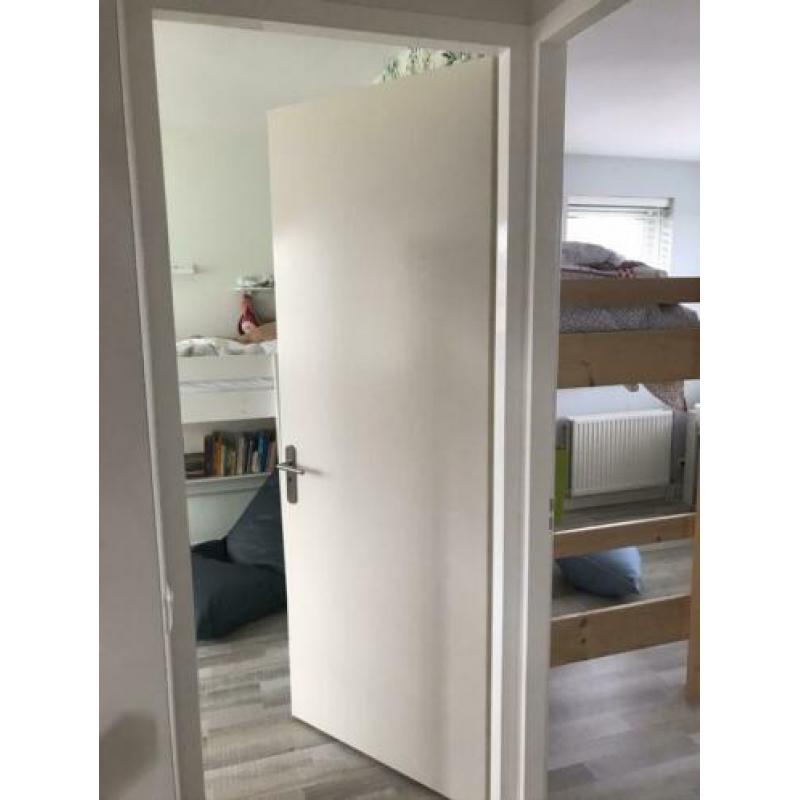 6x Svedex massieve opdek binnendeuren (4x rechts, 2x links)