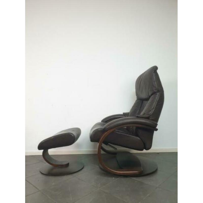 Fjords Hjellegjerde bruin leren design relax fauteuil