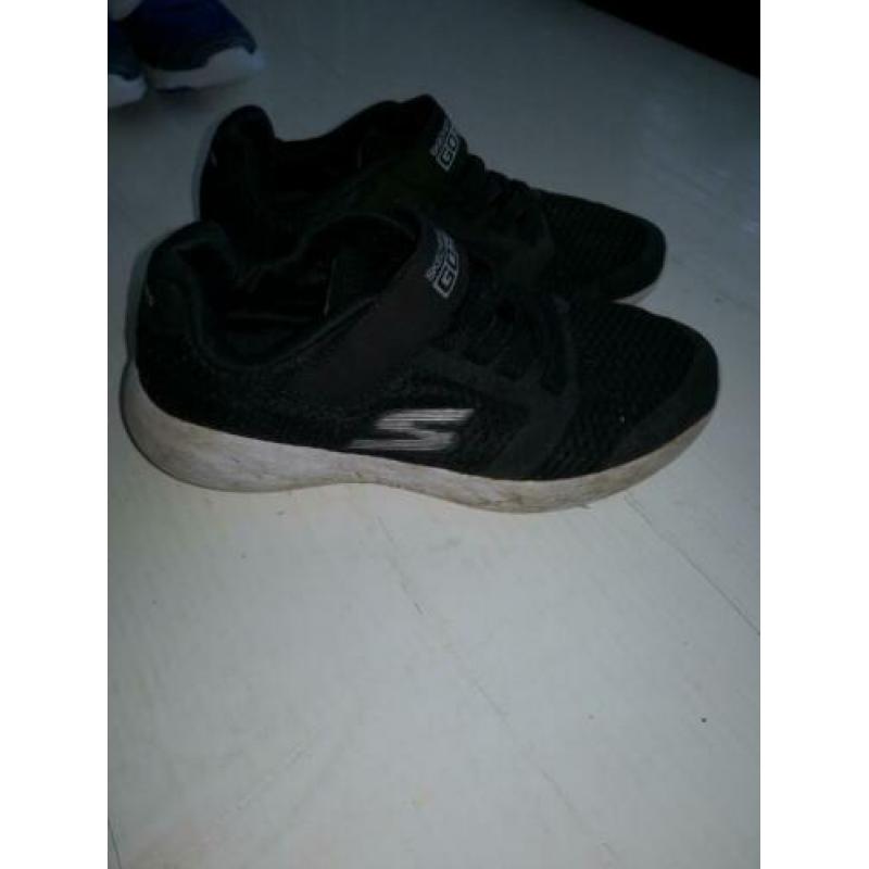 Skechers maat 33