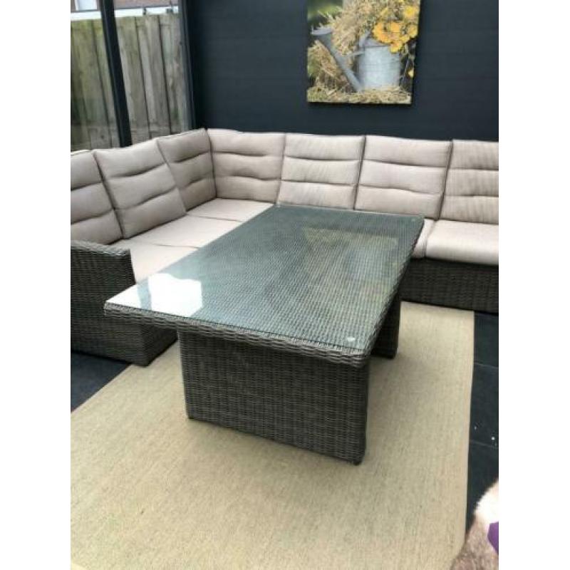 Mooie wicker loungeset kleur zand