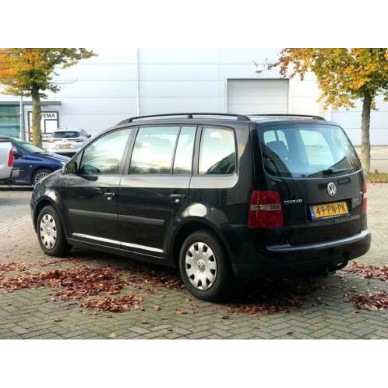 Volkswagen Touran 1.6-16V FSI Athene Nieuw apk..