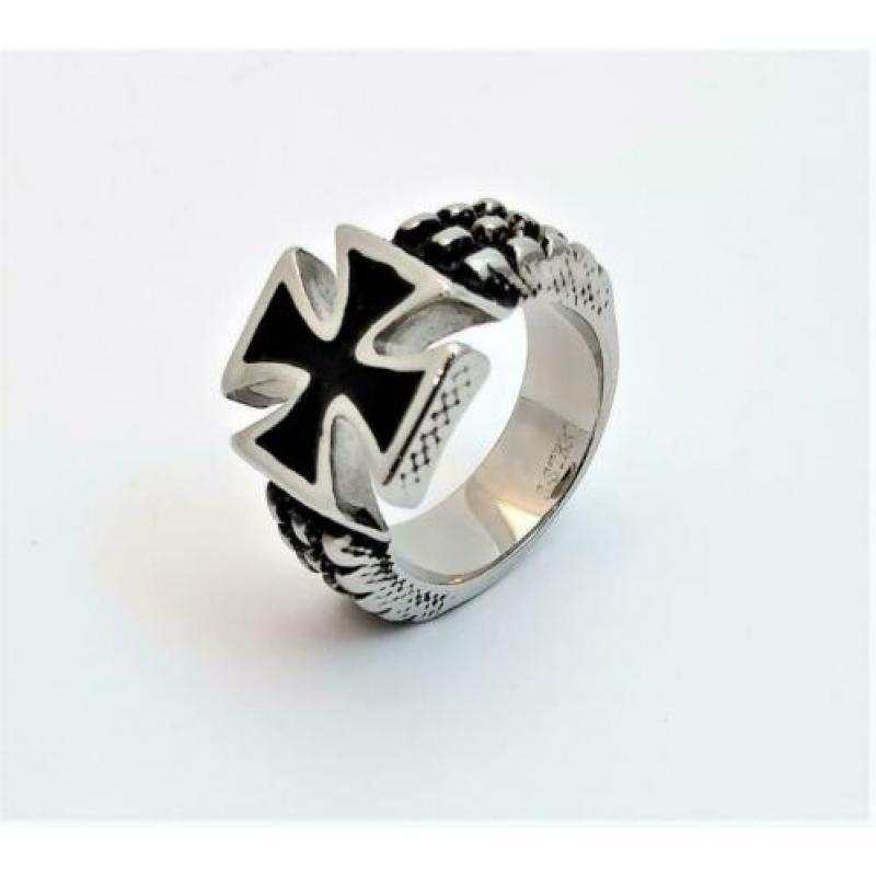 Stalen Ring met Maltezer Kruis. Nr. 1801020
