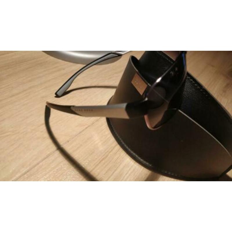 Hugo Boss Polarized 0569/P/S 2HSWJ (nieuw 125,- euro)