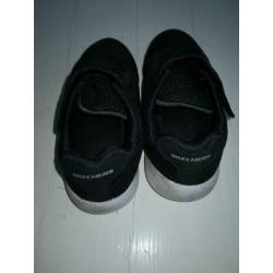Skechers maat 33