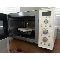 Sharp magnetronoven R-898-A 26L kleur wit