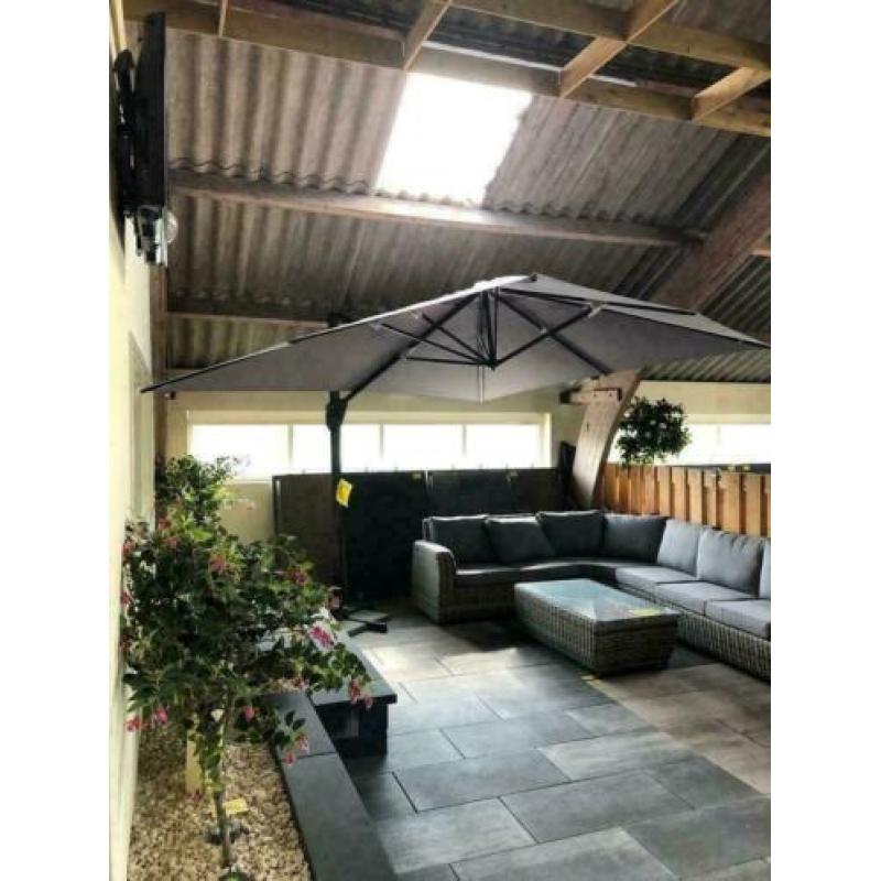 Zweefparasol , 300x400cm met voet. EXTRA voordelig