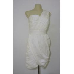 Witte jurk met draperie van H&M Conscious Collection