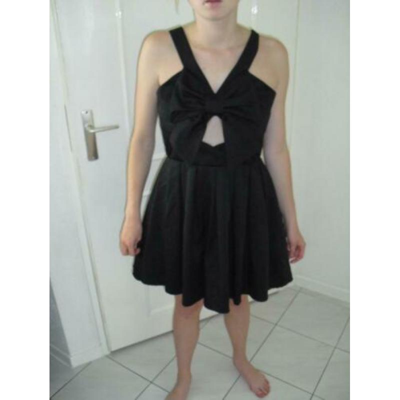 nieuwe galajurk nelly dresses maat M met strik