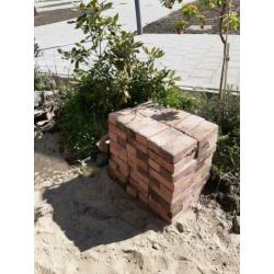 108 rode bakstenen, 20 x 10 x 6 cm