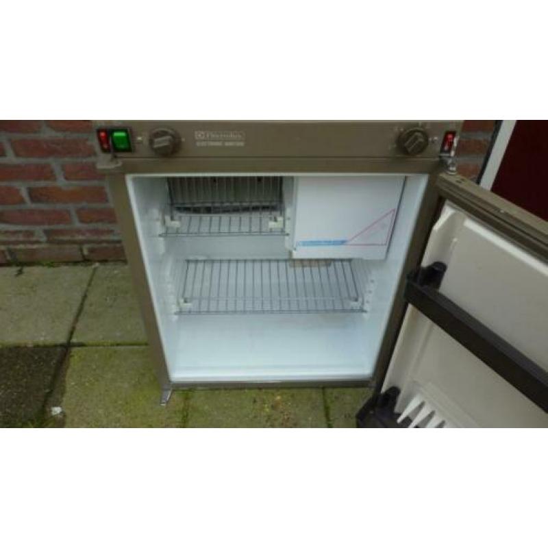 Koelkast 12 volt 220 volt