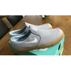Nike grijs/wit Stefan Janoski instappers maat 40