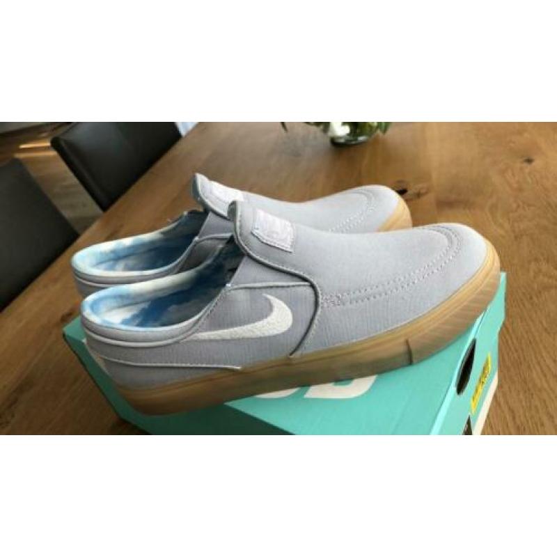 Nike grijs/wit Stefan Janoski instappers maat 40