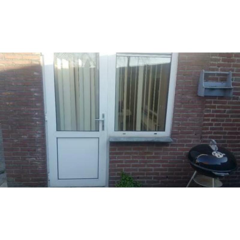 Houten kozijn plus kunstofkozijnen