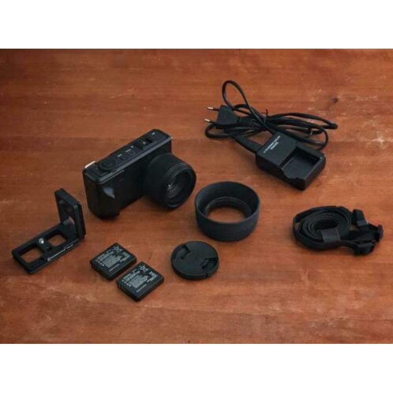 Sigma DP3 Merrill met veel accesoires