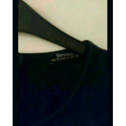 Te koop zwart getailleerde jurk maat s