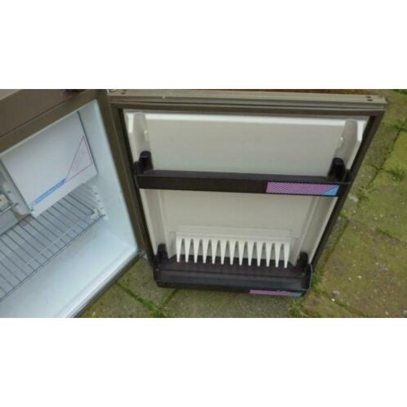 Koelkast 12 volt 220 volt