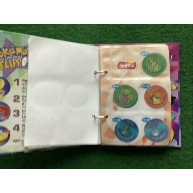 Pokemon Flippo map compleet met inhoud